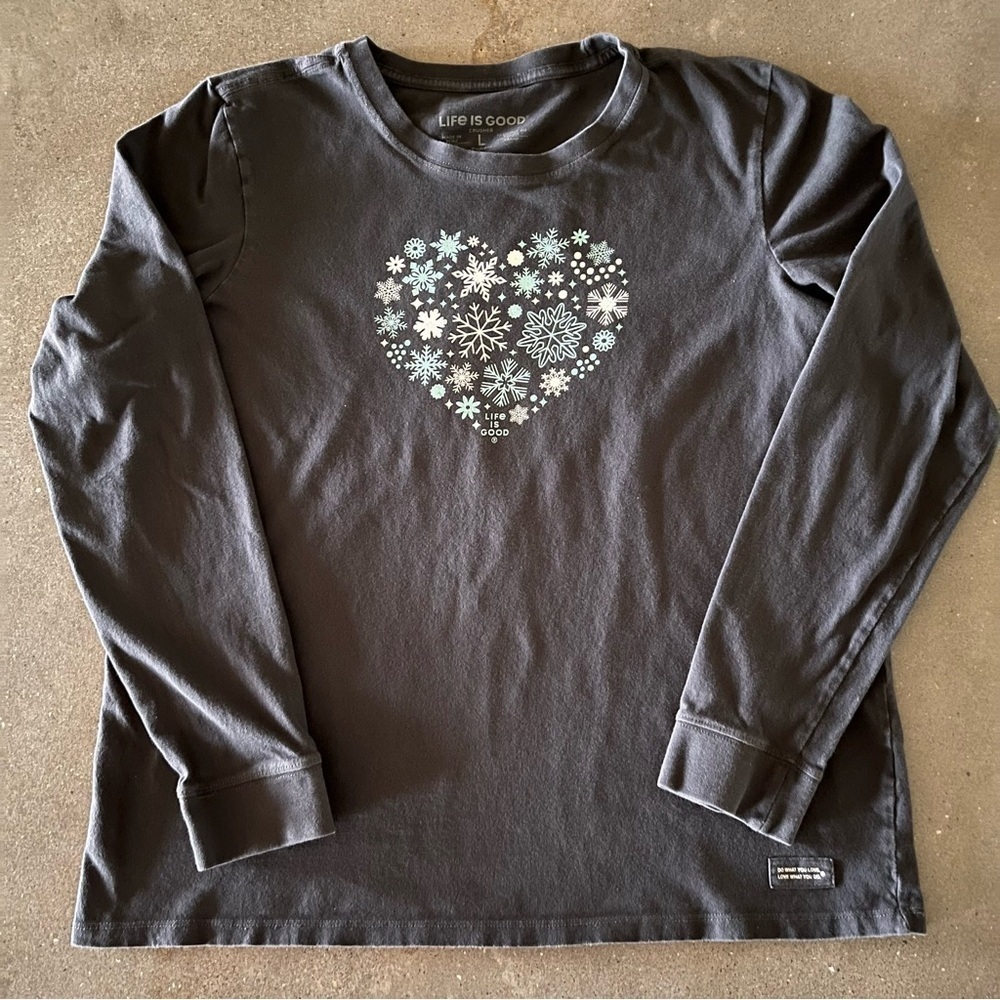 Life is Good Snowflake Heart Tee